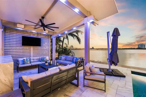 $7,590,000 | 7810 Miami View Drive, North Bay Village, FL 33141