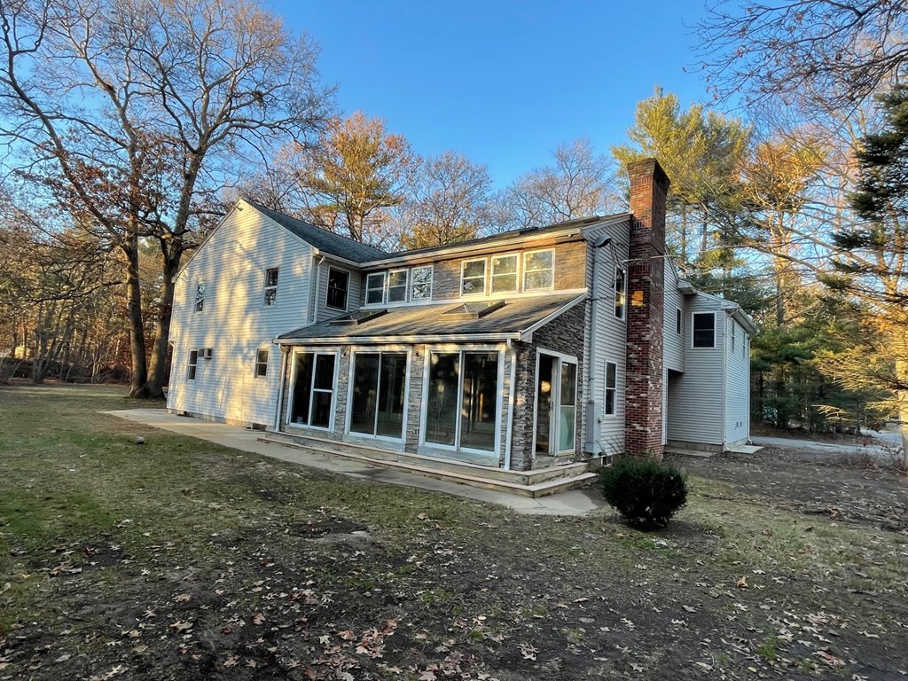 14 Beal Road Bridgewater, MA 02324 - Photo 1 of 10 Gallery Image 1