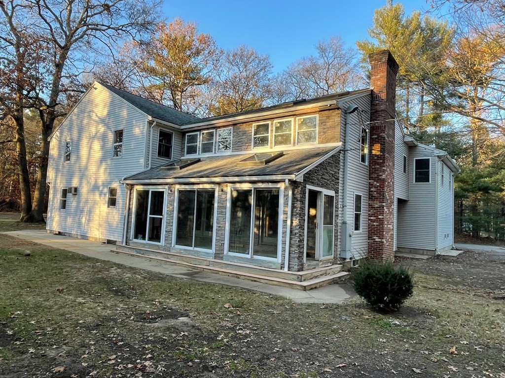 14 Beal Road Bridgewater, MA 02324 - Photo 2 of 10 Gallery Image 2