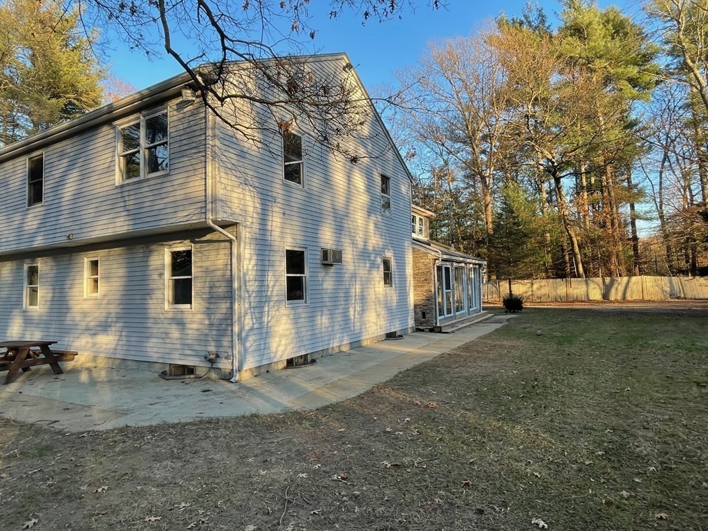 14 Beal Road Bridgewater, MA 02324 - Photo 4 of 10 Gallery Image 4