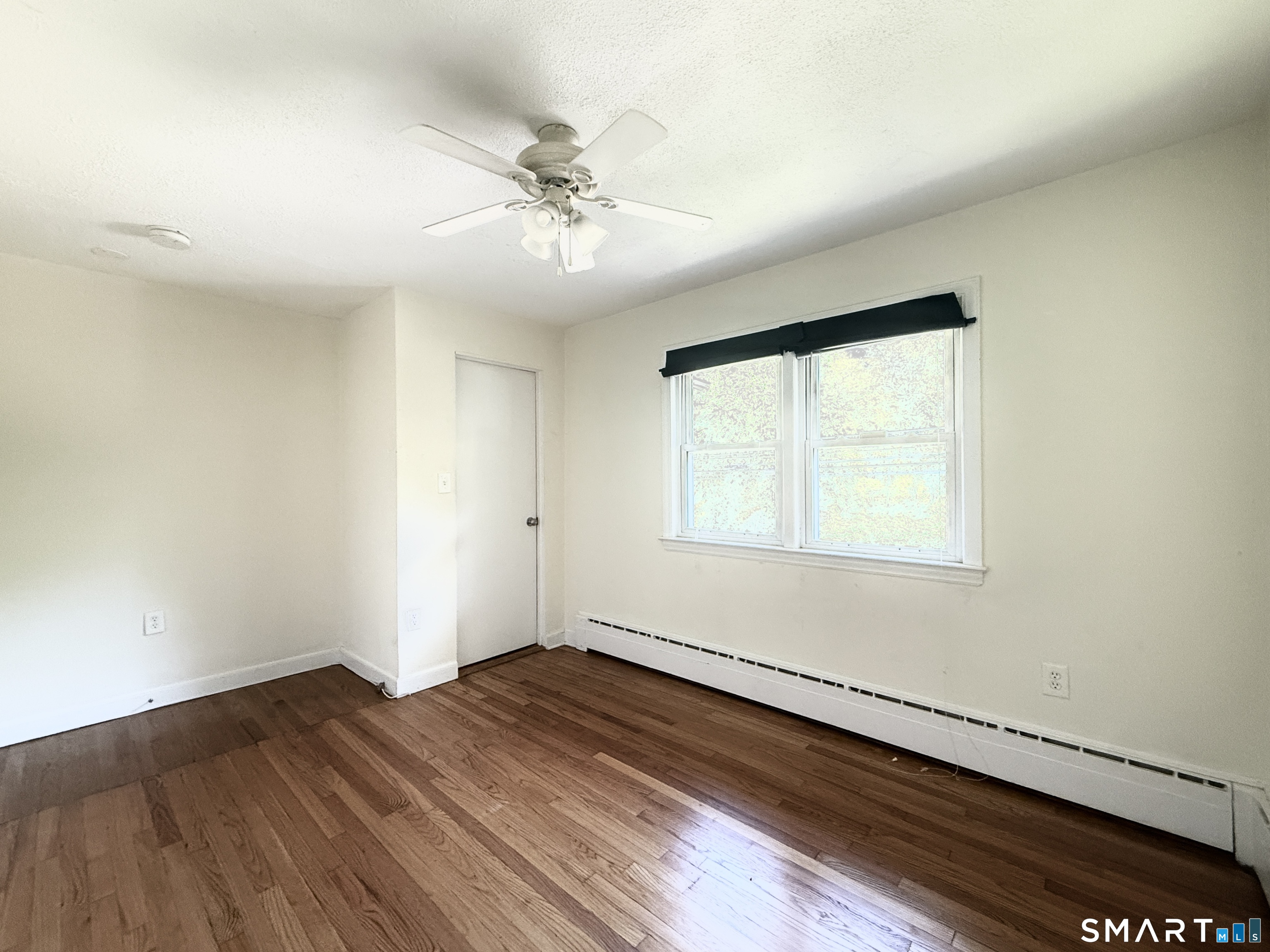 2326 Old Town Road Bridgeport, CT 06606 - Photo 15 of 33