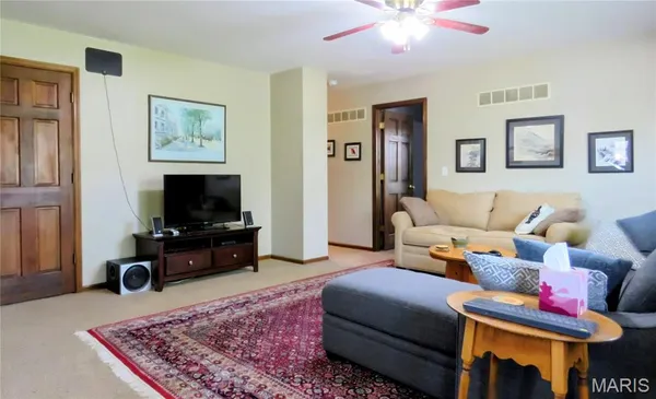 $359,900 | 1604 Tamarack Drive, St. Charles, MO 63301