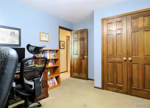 $359,900 | 1604 Tamarack Drive, St. Charles, MO 63301