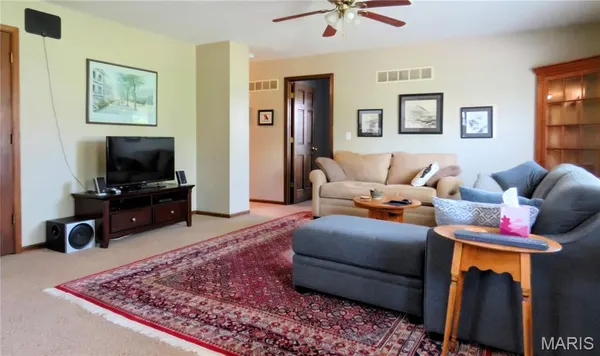 $359,900 | 1604 Tamarack Drive, St. Charles, MO 63301
