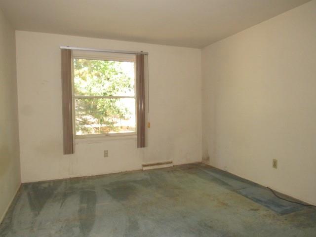 2207 Hall Drive Export, PA 15632 - Photo 17 of 24 an empty room with a window