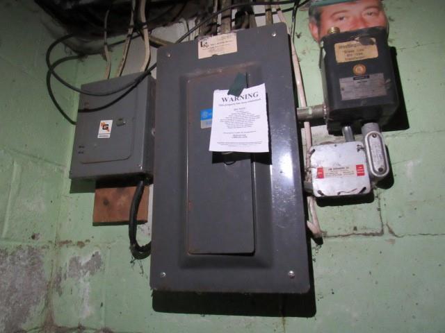 2207 Hall Drive Export, PA 15632 - Photo 23 of 24 a bathroom with a toilet and a mirror