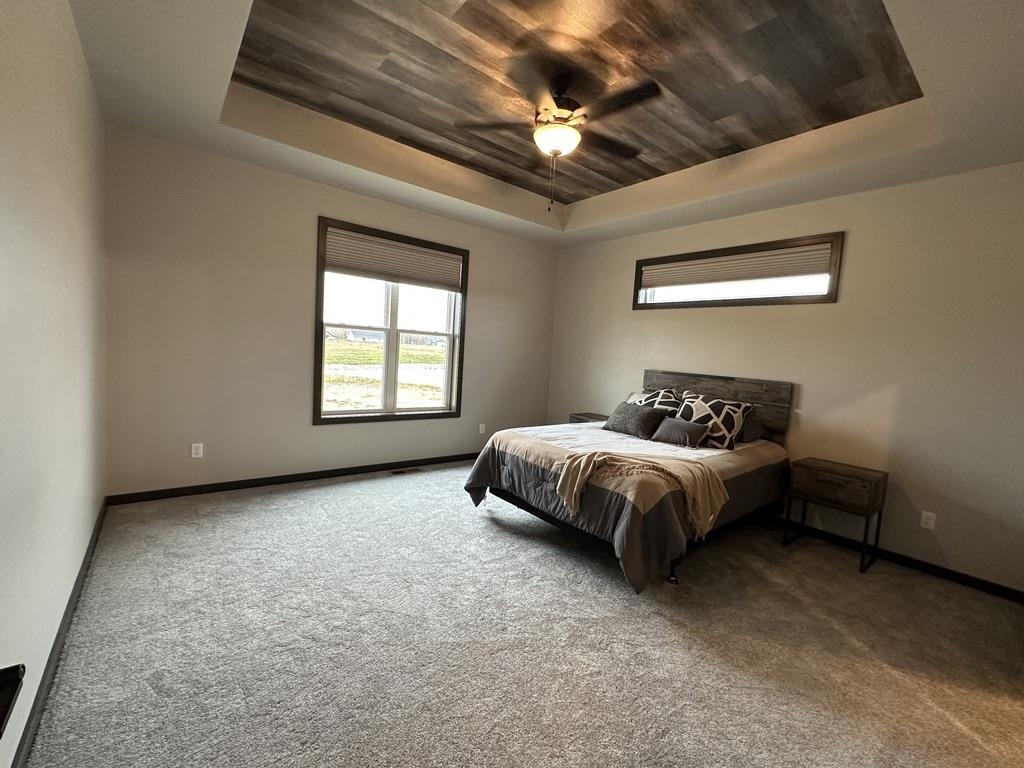 715 Reed Street Neenah, WI 54956 - Photo 5 of 9