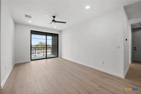 $399,000 | 634 Central Parkway, Unit 1211, New Braunfels, TX 78130