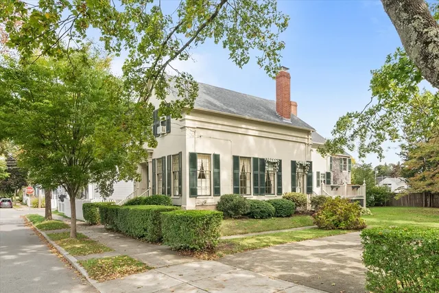 $650,000 | 121 Green Street, Fairhaven, MA 02719