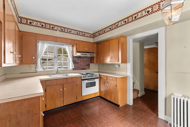 $650,000 | 121 Green Street, Fairhaven, MA 02719