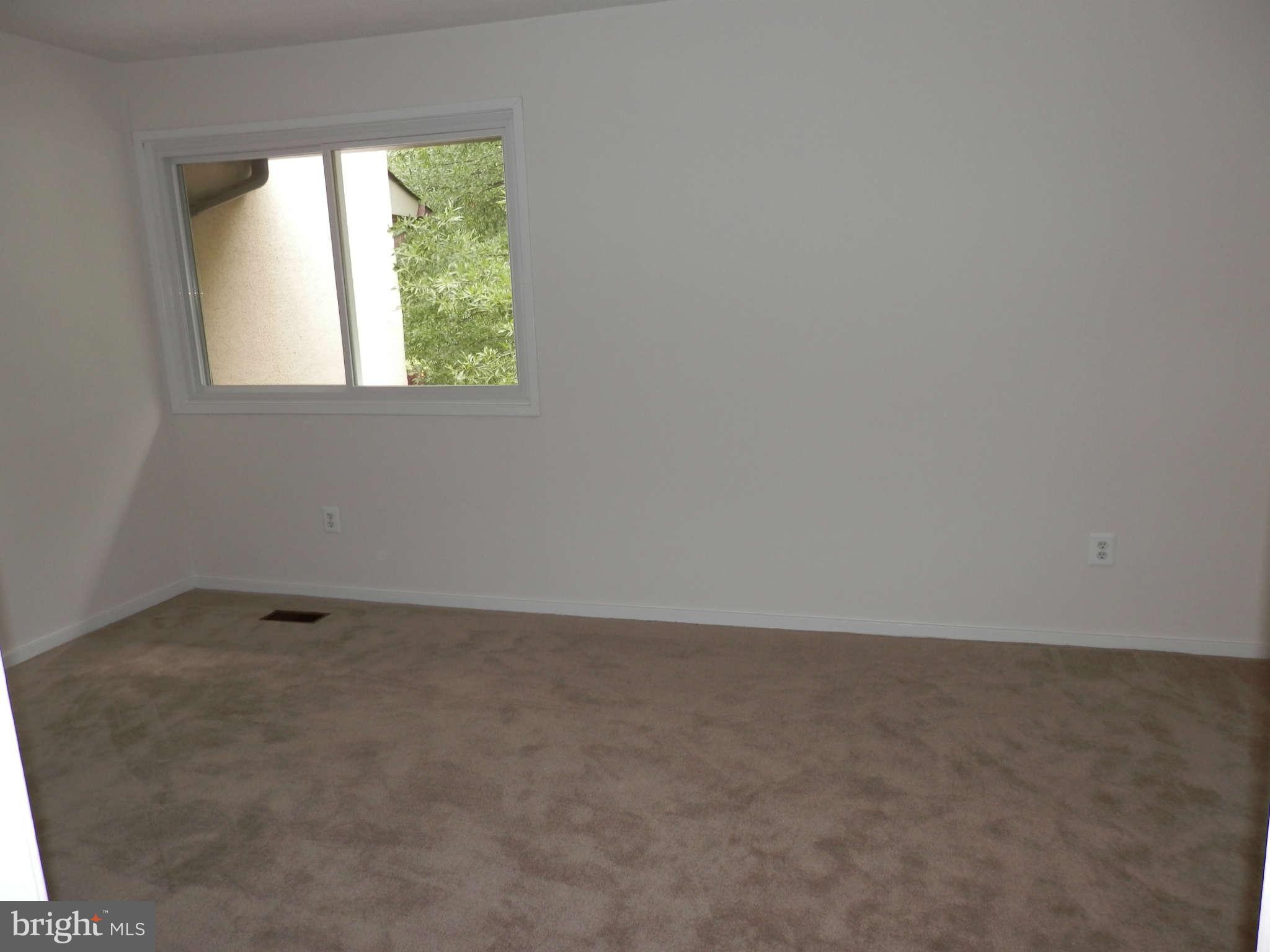 2204 White Cornus Lane Reston, VA 20191 - Photo 13 of 25 second Bedroom