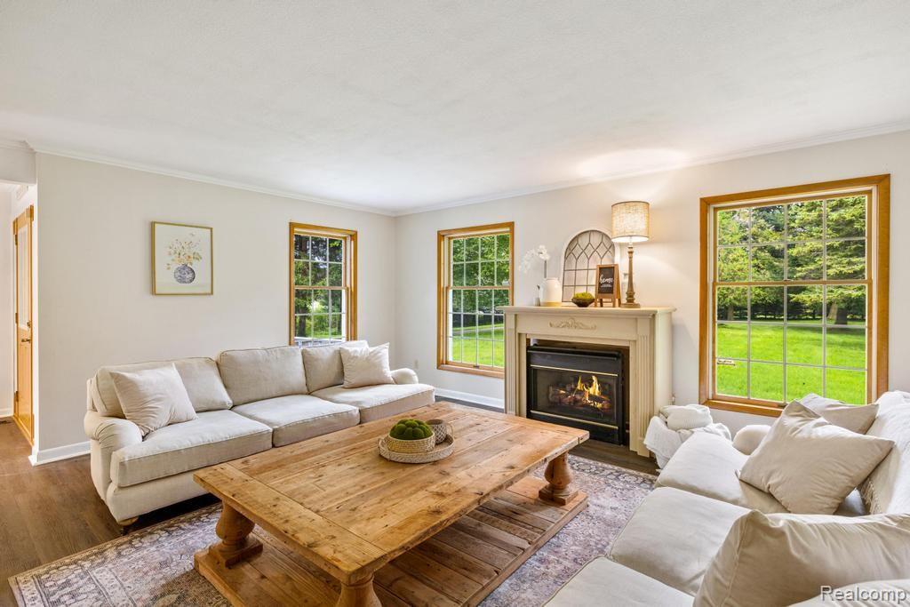 4731 North Lakeshore Road Deckerville, MI 48427 - Photo 3 of 54 Gallery Image 3