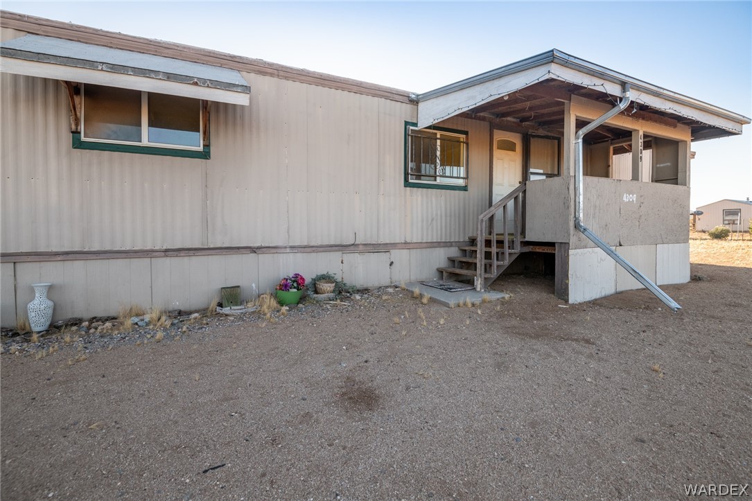 4309 Cowlic Road Golden Valley, AZ 86413 - Photo 18 of 40