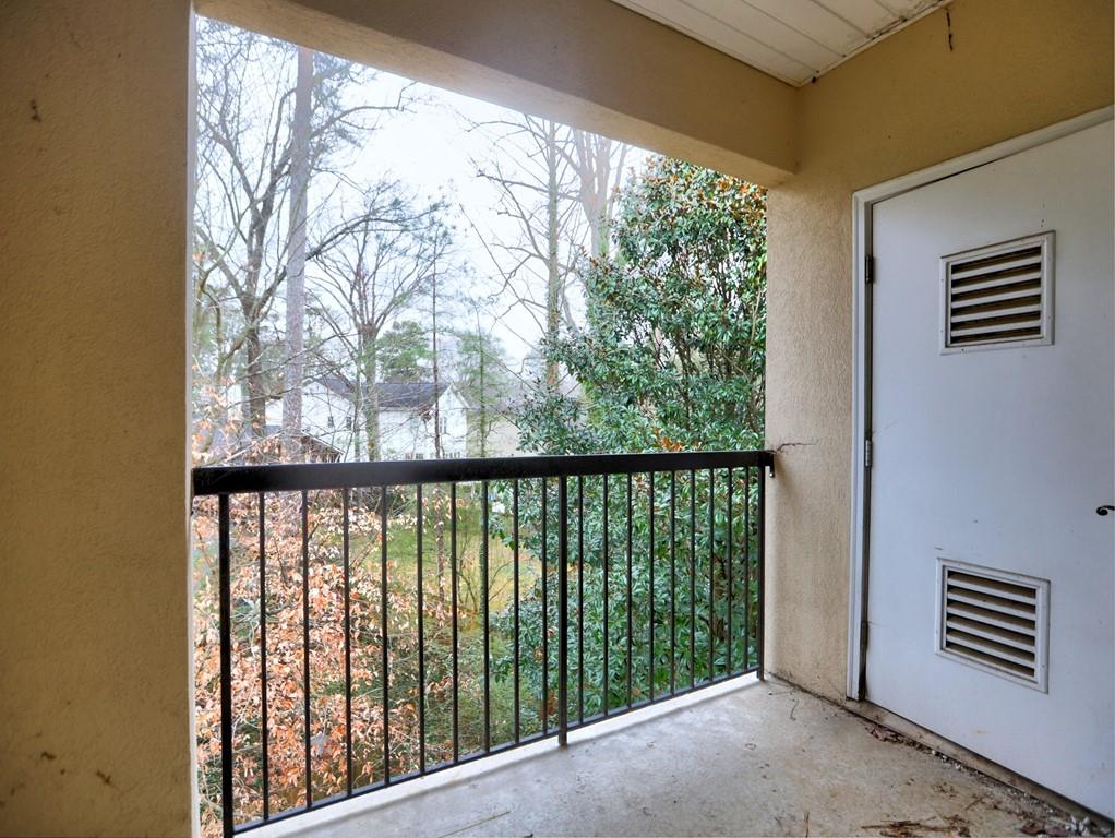 3636 Habersham Road Northwest, Unit 2308 Atlanta, GA 30305 - Photo 24 of 43 a view of a balcony