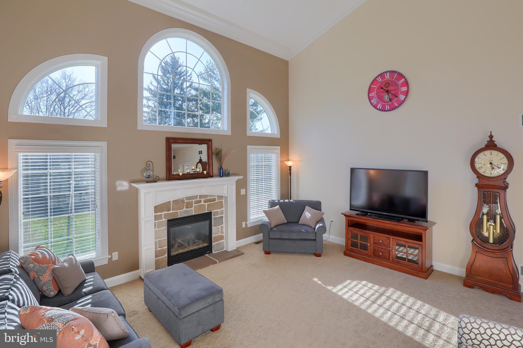 10 Sensenich Drive Lititz, PA 17543 - Photo 3 of 37 Gallery Image 3