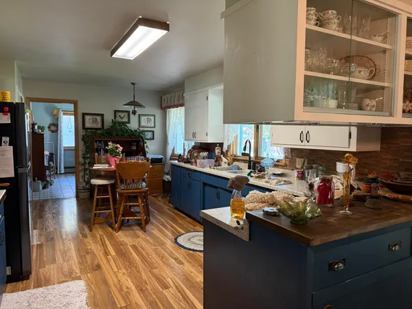 $219,500 | 498 7th Street Southwest, Wells, MN 56097