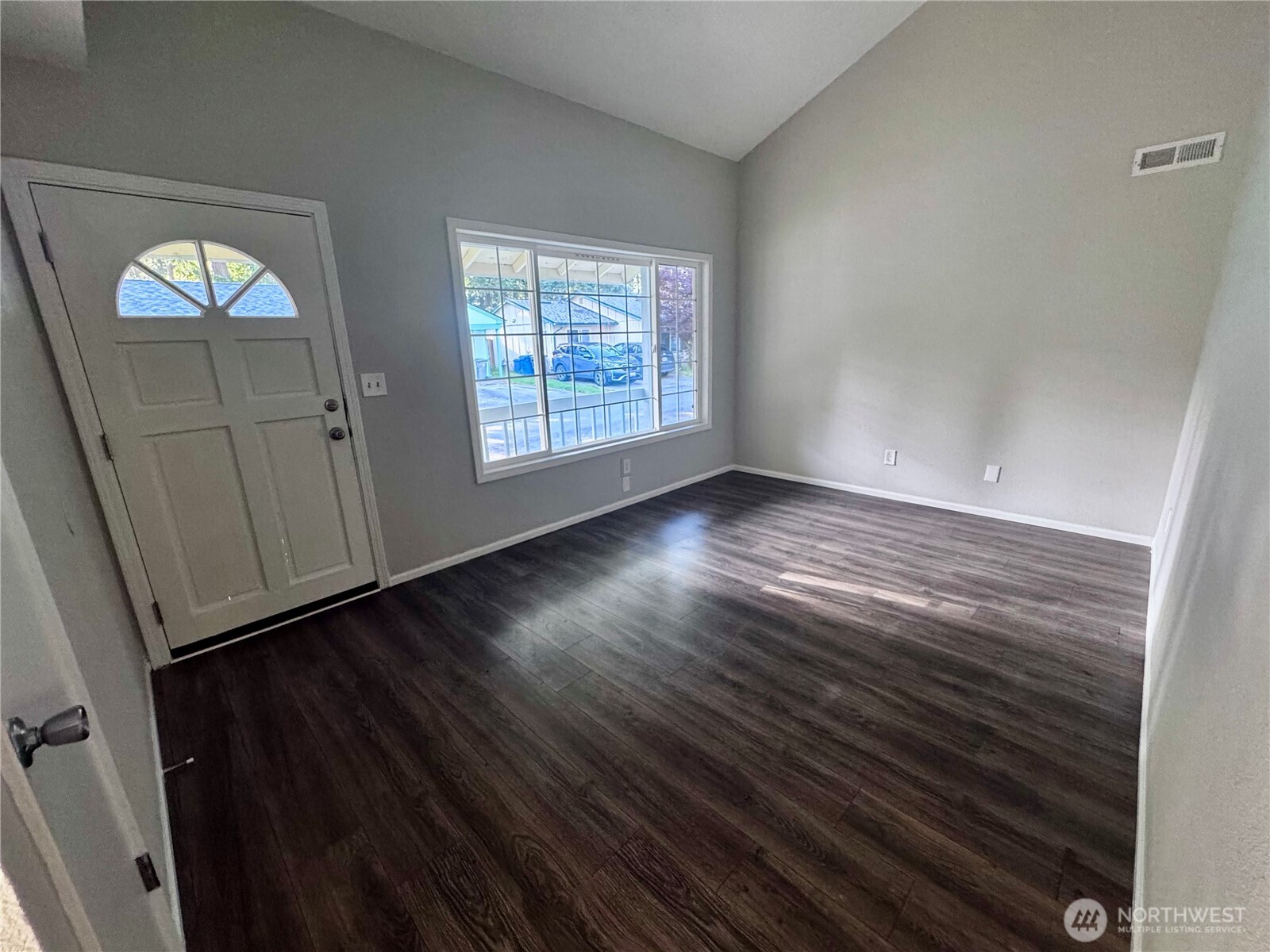 19656 Southeast 259th Street Covington, WA 98042 - Photo 14 of 17