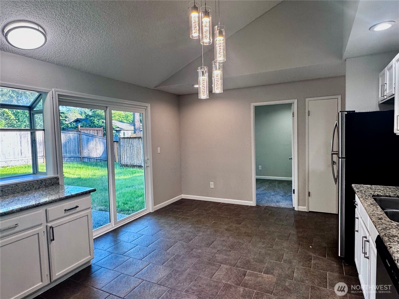 19656 Southeast 259th Street Covington, WA 98042 - Photo 5 of 17