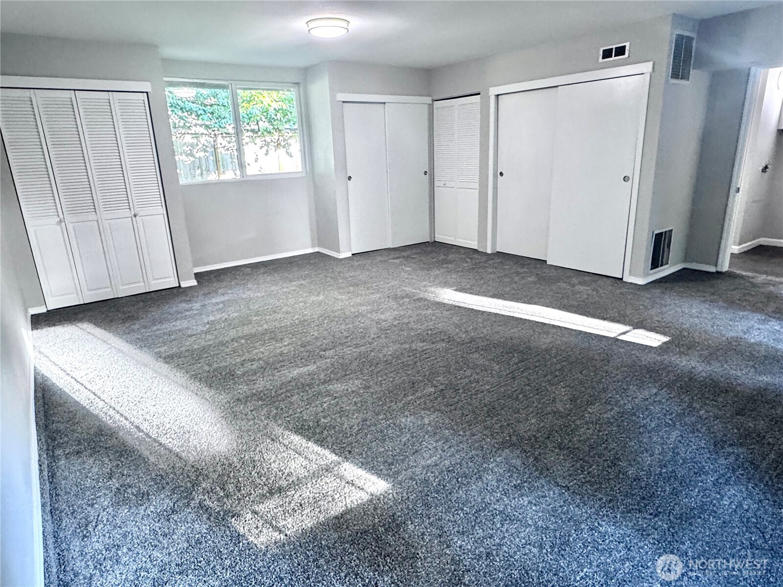 19656 Southeast 259th Street Covington, WA 98042 - Photo 7 of 17