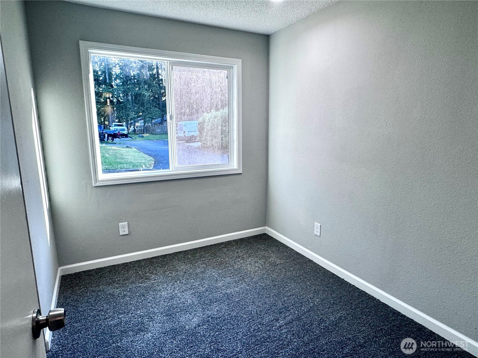 19656 Southeast 259th Street Covington, WA 98042 - Photo 9 of 17