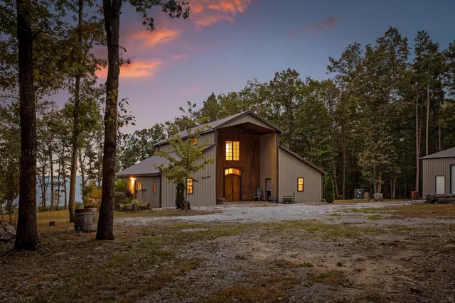 $700,000 | 400 Maple Trail, Pikeville, TN 37367