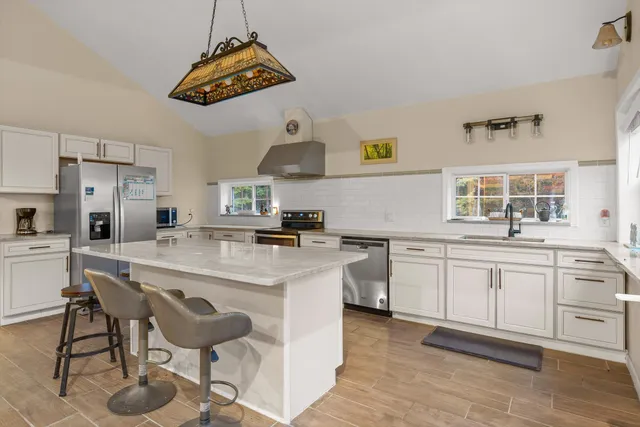 $700,000 | 400 Maple Trail, Pikeville, TN 37367