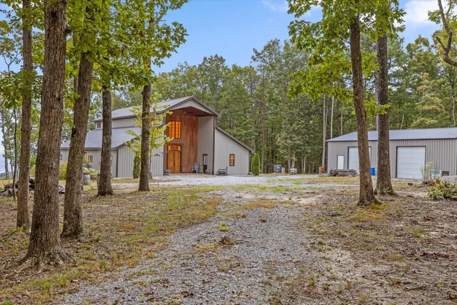 $700,000 | 400 Maple Trail, Pikeville, TN 37367