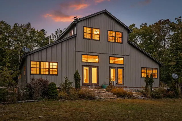 $700,000 | 400 Maple Trail, Pikeville, TN 37367