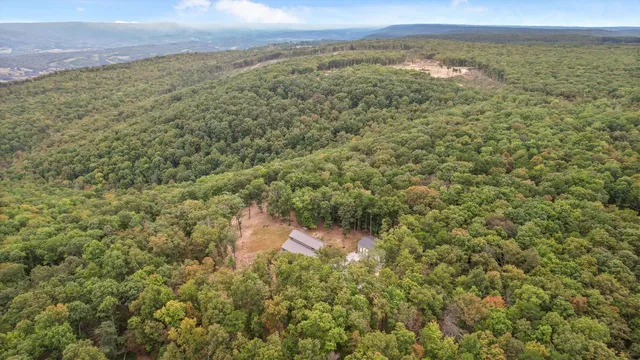 $700,000 | 400 Maple Trail, Pikeville, TN 37367