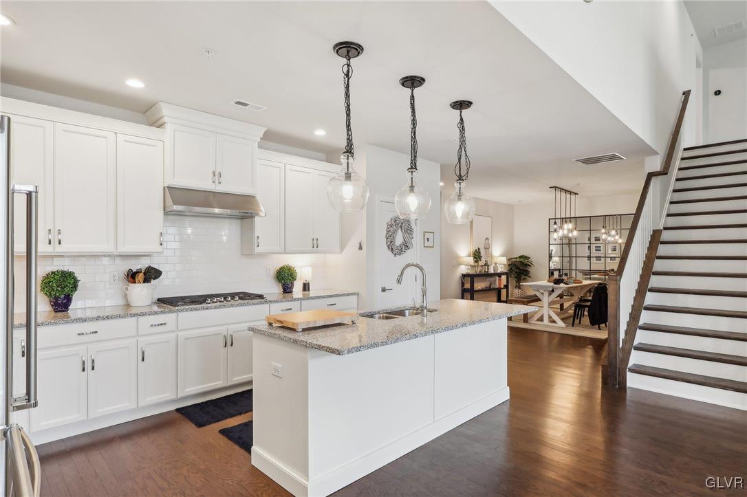 6990 Pine Lane Bath, PA 18014 - Photo 13 of 49