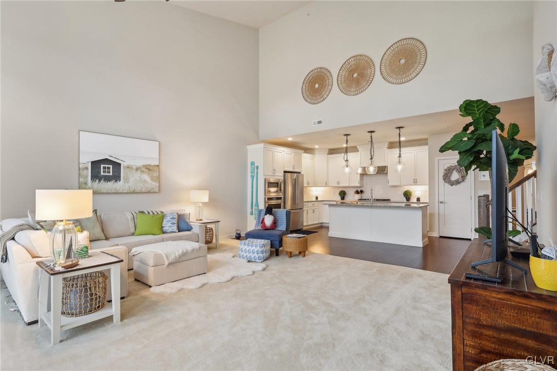 6990 Pine Lane Bath, PA 18014 - Photo 9 of 49