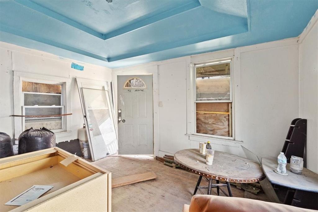 549 Blue Ridge Boulevard Kansas City, MO 64125 - Photo 5 of 17