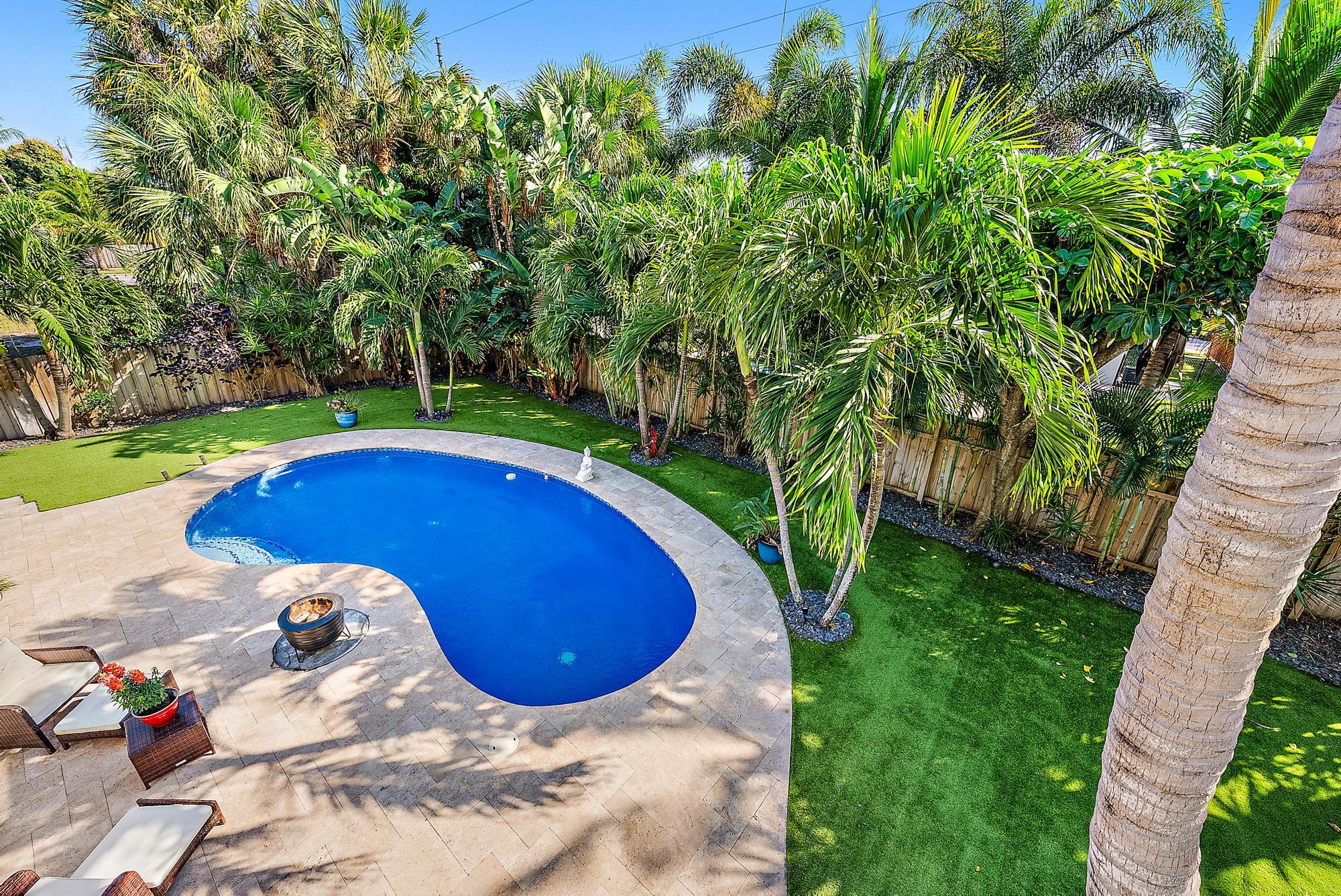 330 Franklin Road West Palm Beach, FL 33405 - Photo 16 of 29 330 Franklin Rd -19