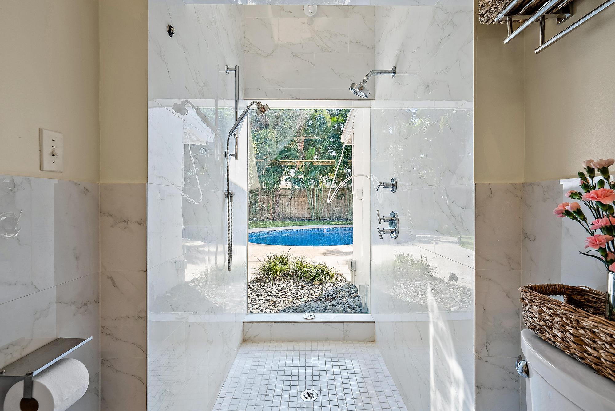 330 Franklin Road West Palm Beach, FL 33405 - Photo 18 of 29 330 Franklin Rd -25