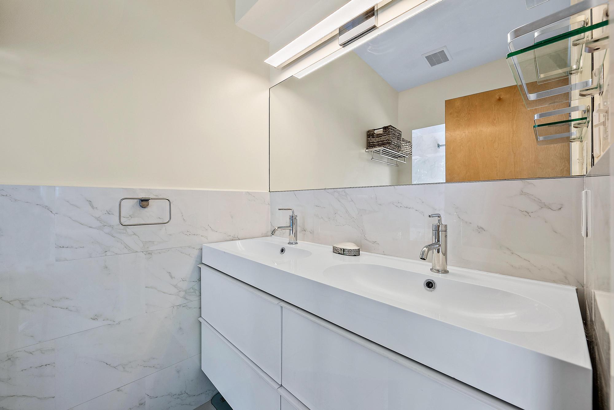 330 Franklin Road West Palm Beach, FL 33405 - Photo 19 of 29 330 Franklin Rd -24