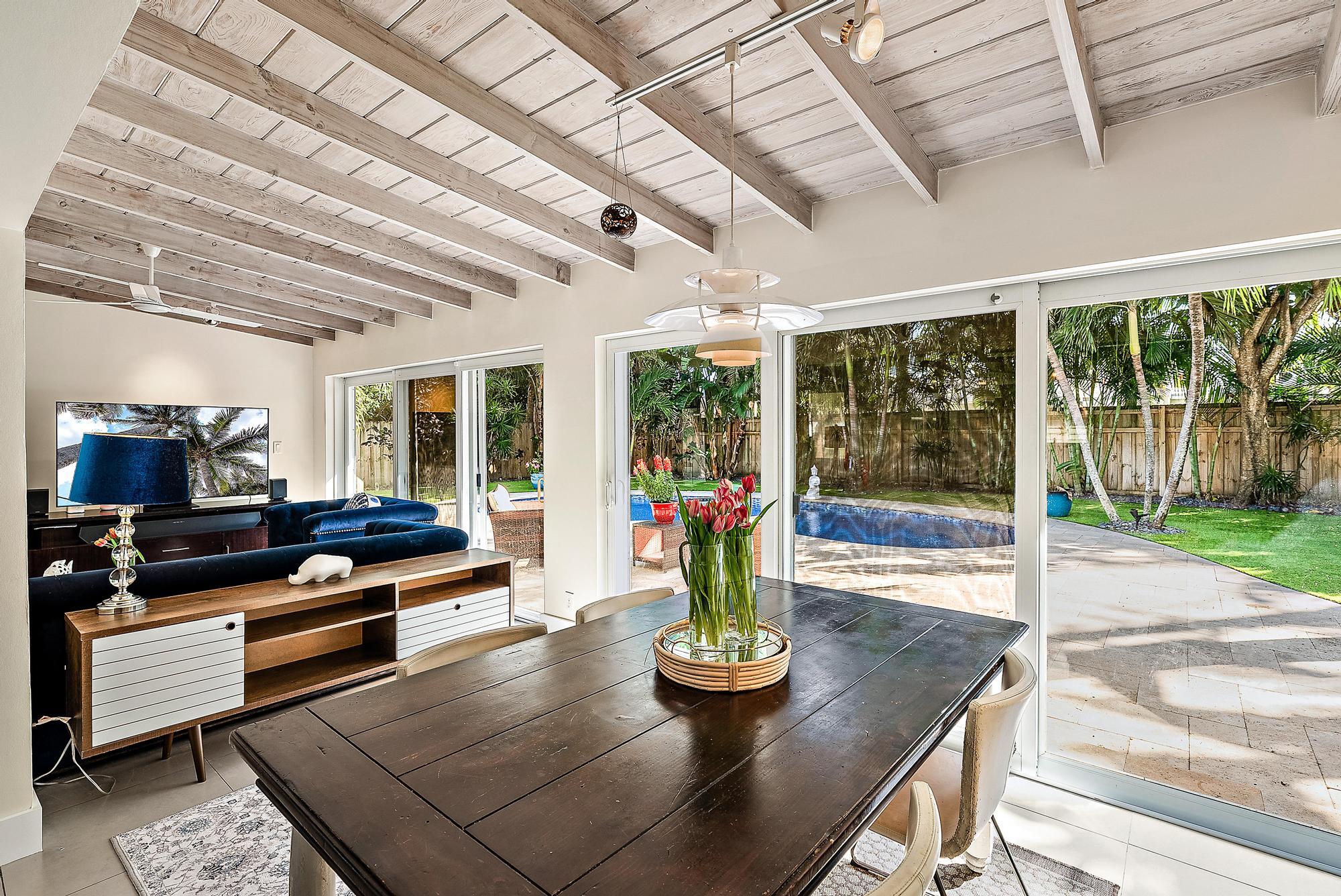 330 Franklin Road West Palm Beach, FL 33405 - Photo 7 of 29 330 Franklin Rd -7