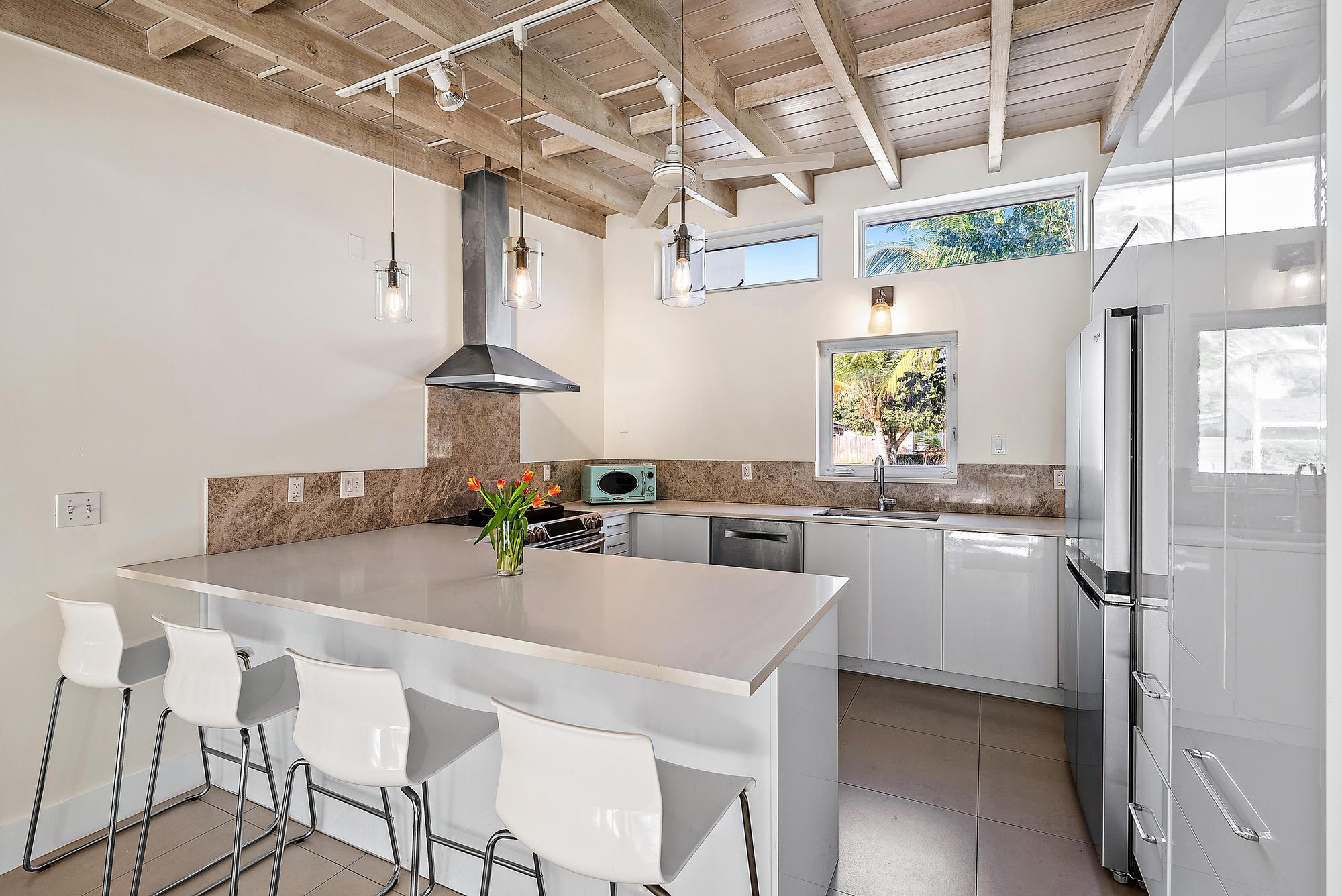 330 Franklin Road West Palm Beach, FL 33405 - Photo 8 of 29 330 Franklin Rd -6