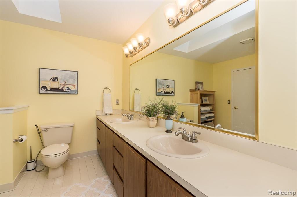 618 Byron Court Rochester Hills, MI 48307 - Photo 23 of 31