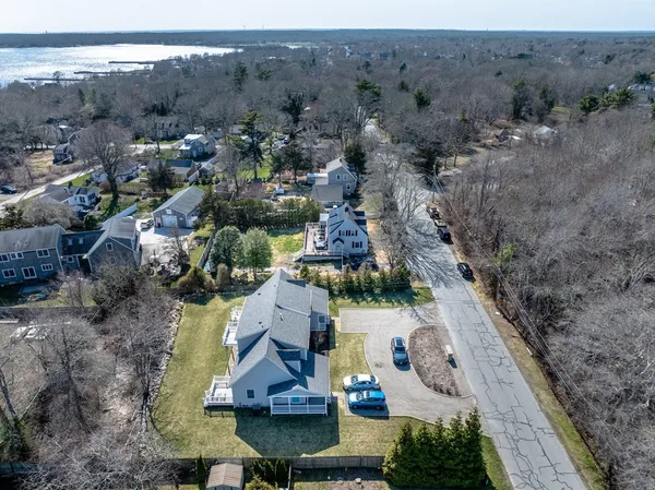$1,395,000 | 78-82 Church Street, Mattapoisett, MA 02739