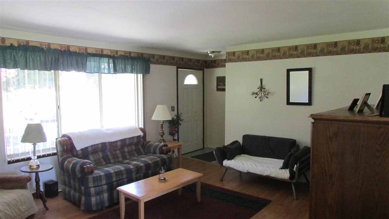 7071 Trinklein Road Saginaw, MI 48609 - Photo 3 of 13 31196711-2.JPG