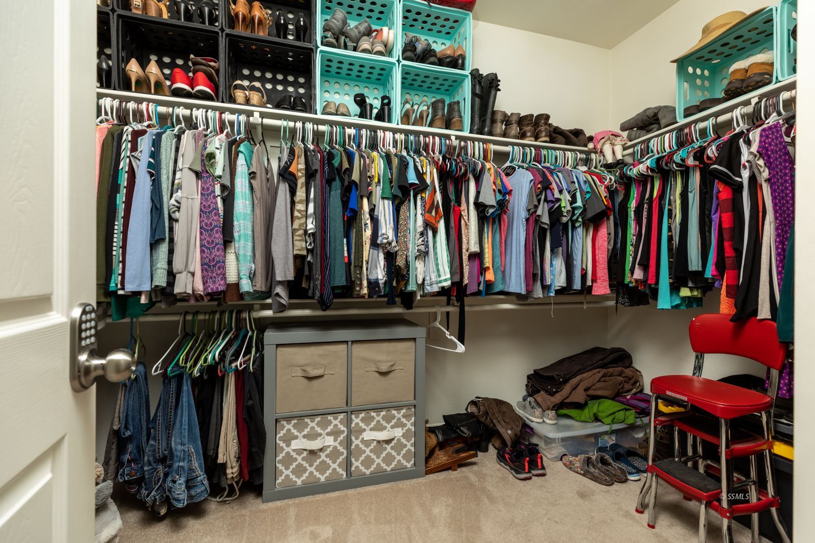 1219 Carolyn Street Ridgecrest, CA 93555 - Photo 21 of 47 a view of walk in closet with clothes