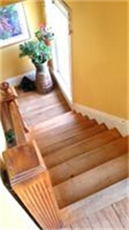 90 Phillips Road Holden, MA 01520 - Photo 3 of 5 Gallery Image 3
