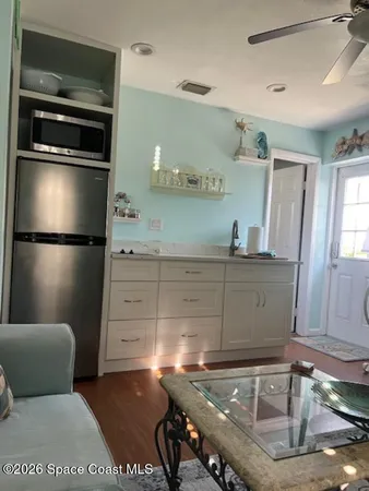 $1,700 | 2025 Date Palm Avenue, Indialantic, FL 32903