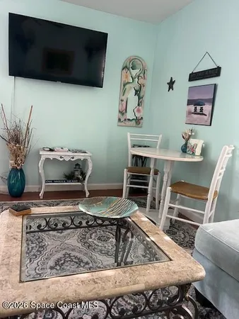 $1,700 | 2025 Date Palm Avenue, Indialantic, FL 32903