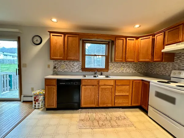 $260,000 | 52 Hull Avenue, Wallingford, VT 05773