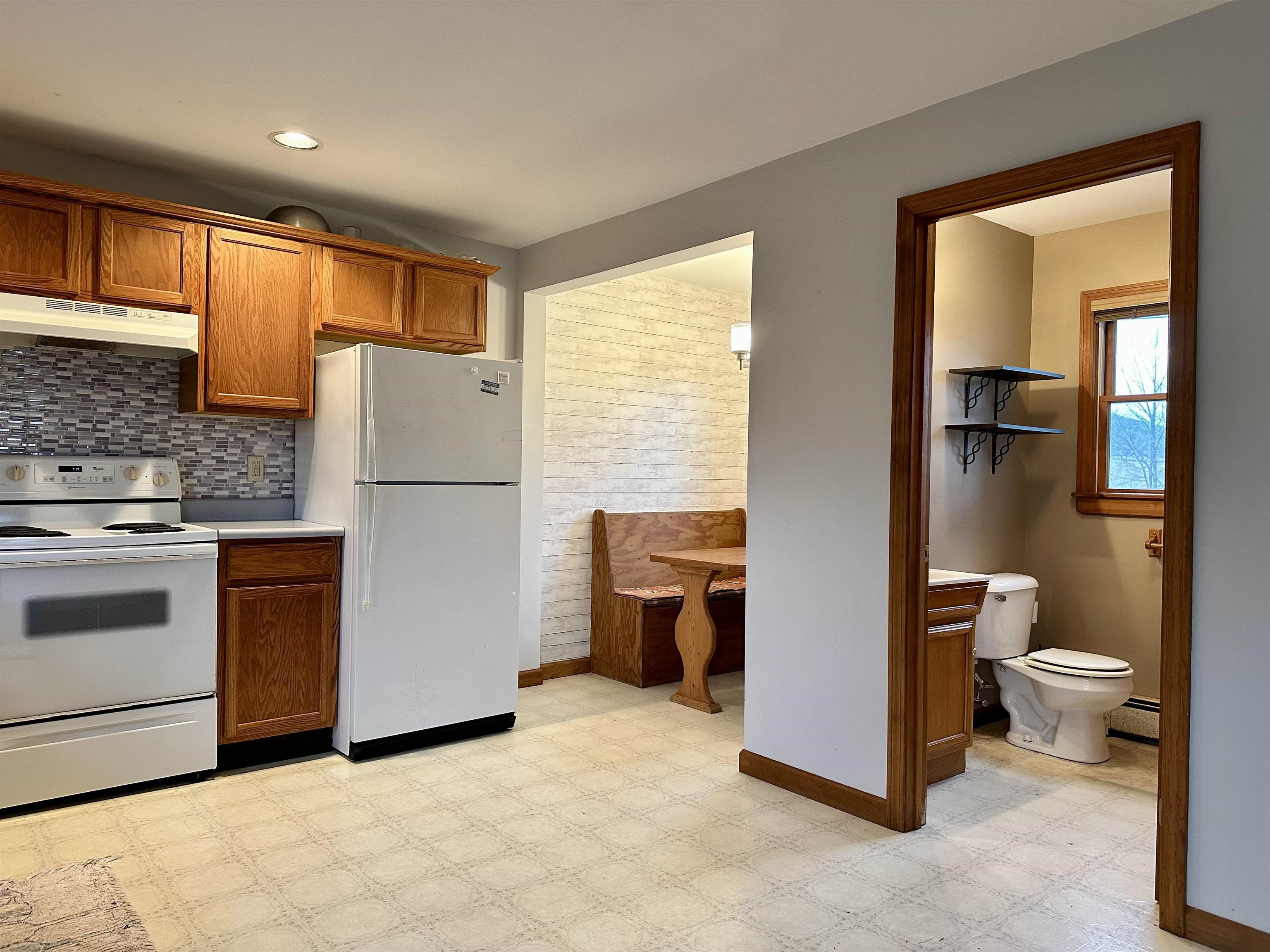 52 Hull Avenue Wallingford, VT 05773 - Photo 6 of 26