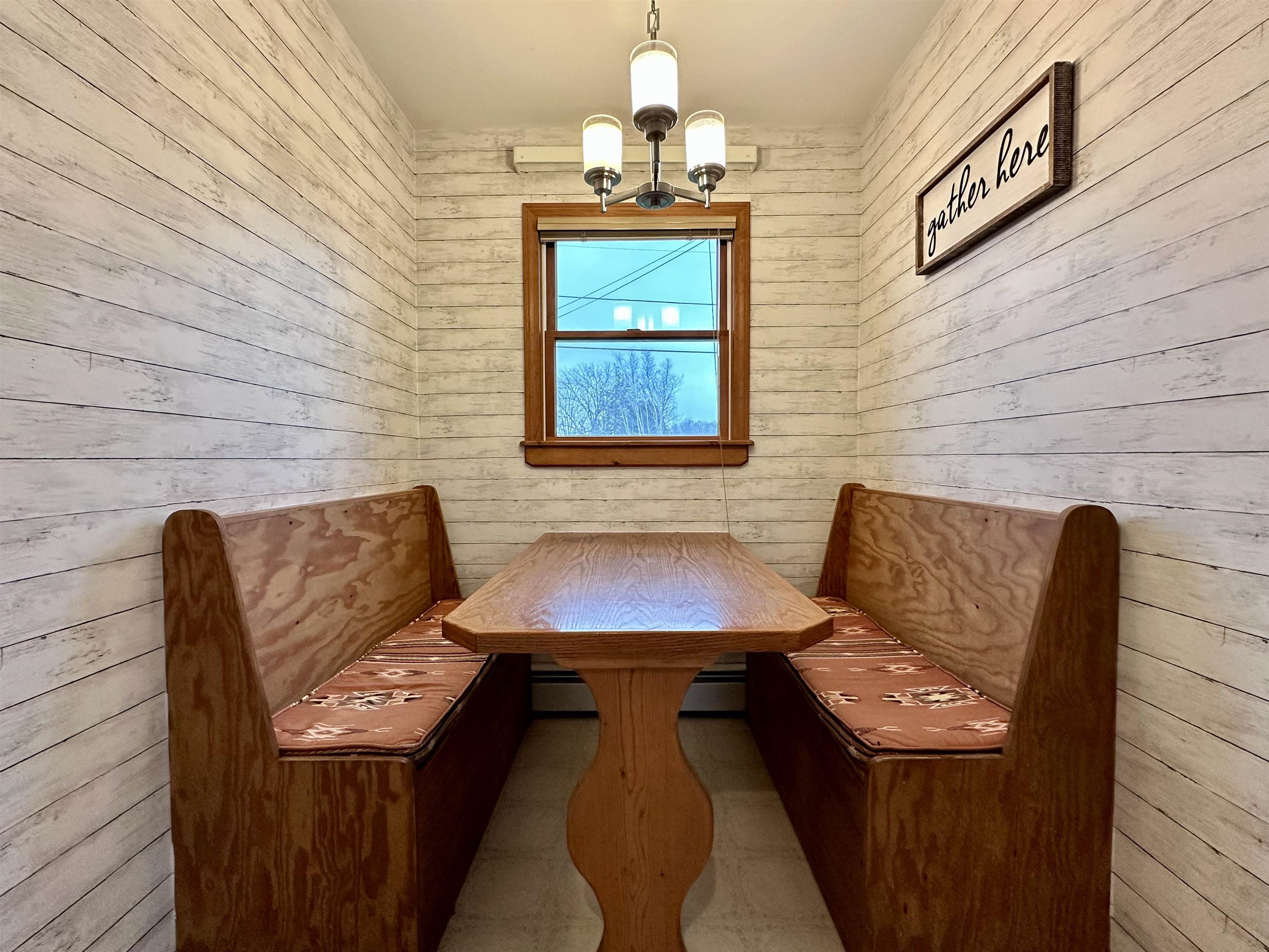 52 Hull Avenue Wallingford, VT 05773 - Photo 7 of 26