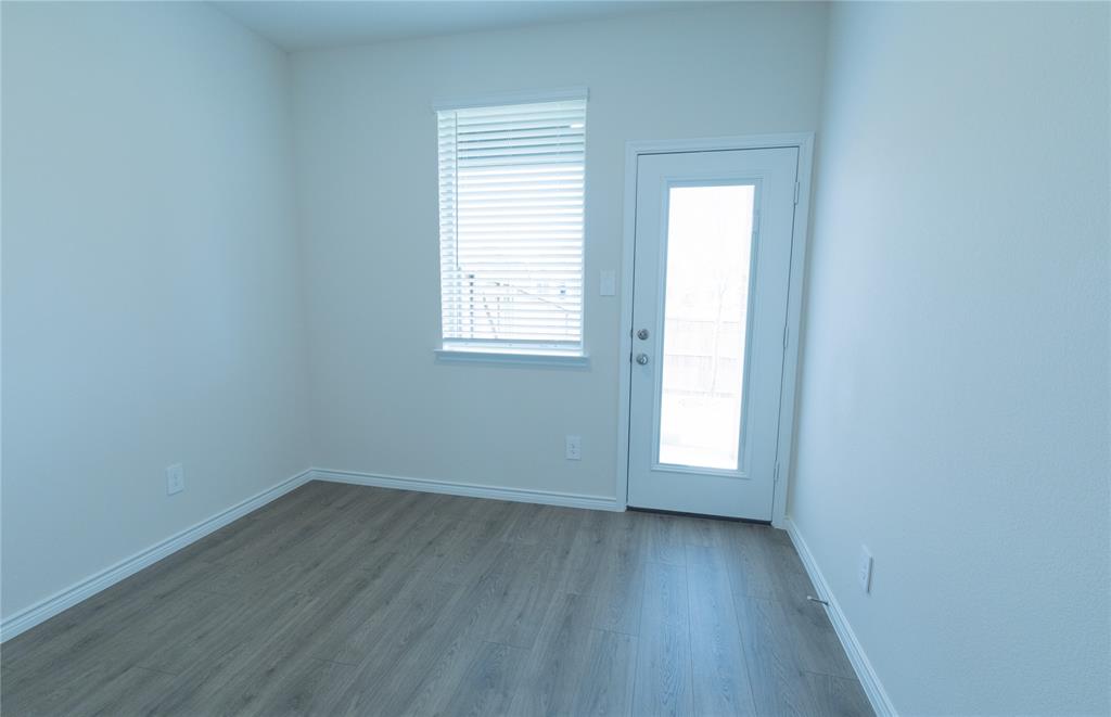 2617 Lewisville Road Celina, TX 75009 - Photo 4 of 10 Living Room