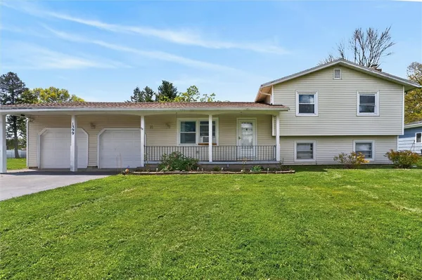 $3,000 | 1399 Creek Street, Rochester, NY 14625