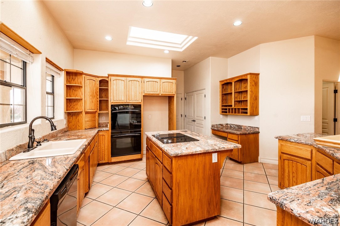 1009 Riata Valley Circle Kingman, AZ 86409 - Photo 10 of 50 Gallery Image 10